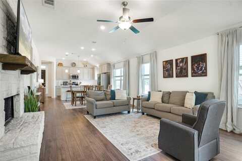 12645 Viewpoint Lane, Fort Worth, TX 76028