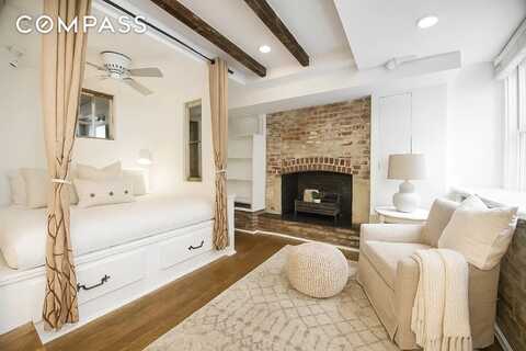 113.5 West 15th Street, New York, NY 10011