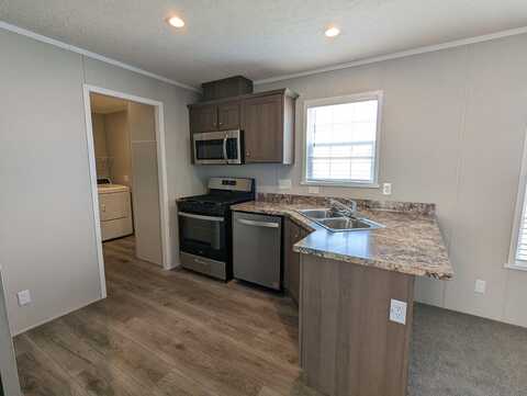 46000 Geddes Road, Canton, MI 48188