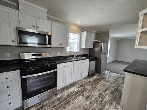 46000 Geddes Road, Canton, MI 48188