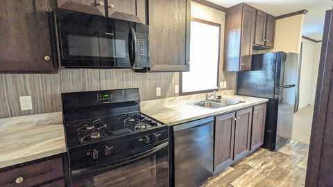 46000 Geddes Road, Canton, MI 48188
