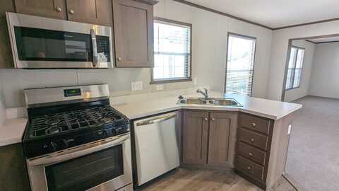 46000 Geddes Road, Canton, MI 48188