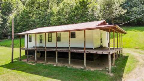 9084 Centralia Rd, Sutton, WV 26601