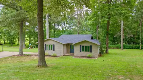 210 BRENTWOOD DR, LIVERMORE, KY 42352