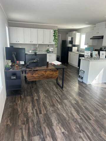 16 Parkview Dr., Vincennes, IN 47591