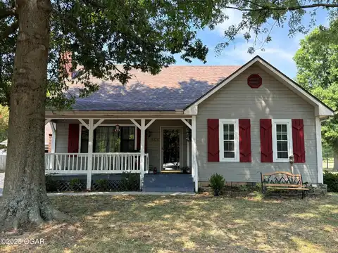 506 E Rudondo Drive, Webb City, MO 64870