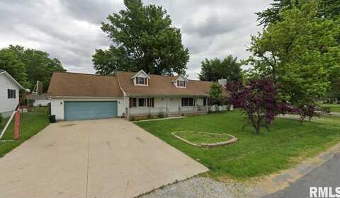 620 W PINE Street, Carlinville, IL 62626