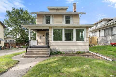 230 E GARFIELD Street, Davenport, IA 52803