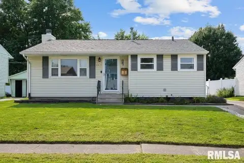 3431 3RD Street A, East Moline, IL 61244