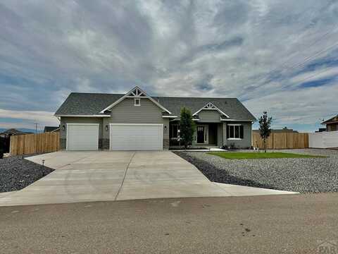 671 N Snyder, Pueblo West, CO 81007