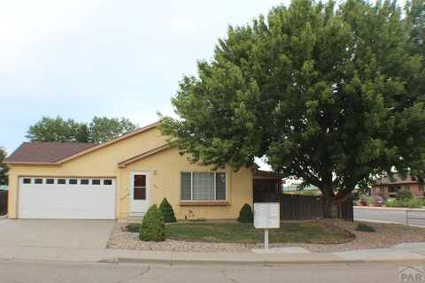 4706 Pioneer Rd, Pueblo, CO 81008