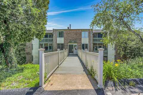 1112 Summit Pointe, Scranton, PA 18508