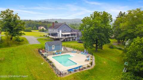 521 Greenview Drive, Saylorsburg, PA 18353