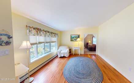 107 Winterberry Drive, Milford, PA 18337