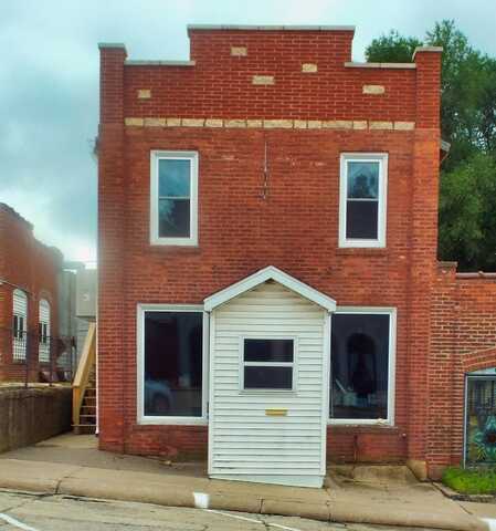 206 Market, MOUNT CARROLL, IL 61053