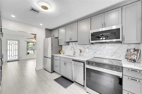 230 NW 52nd Ct, Fort Lauderdale, FL 33309