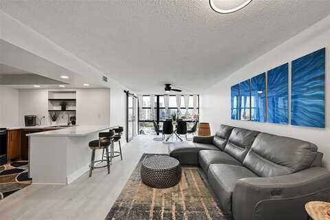800 Parkview Dr, Hallandale Beach, FL 33009