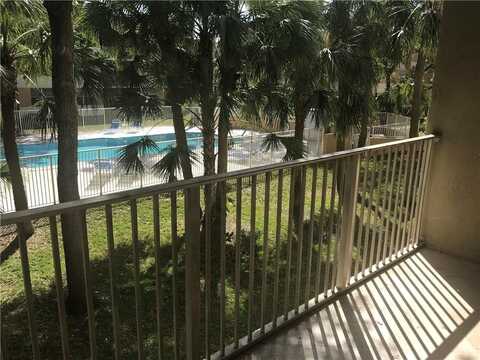 8210 NW 24th St, Coral Springs, FL 33065