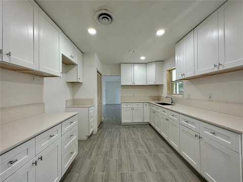 912 NE 9th Ct, Pompano Beach, FL 33060