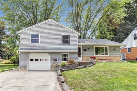 1431 LANGLADE Avenue, GREEN BAY, WI 54304