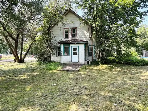 301 N 10th Street, Cameron, WI 54822