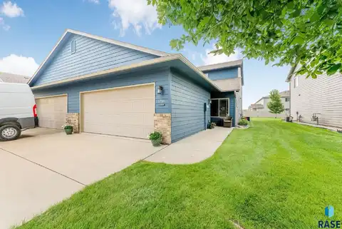 6710 S Tomar Rd, Sioux Falls, SD 57108