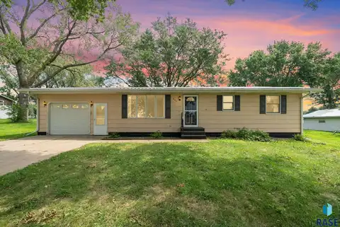 403 Ofstad St, Alcester, SD 57001
