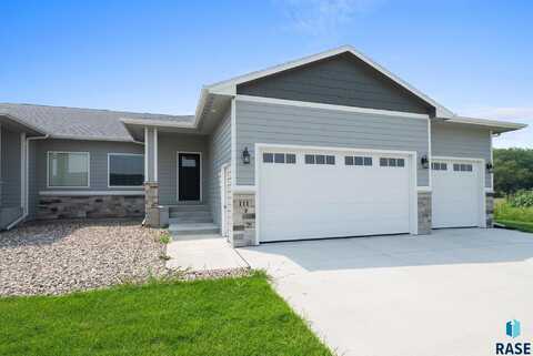 111 Mydland Dr Dr, Harrisburg, SD 57032