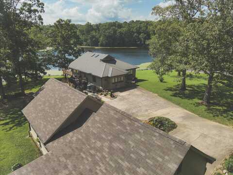 137 Lake Shore Boulevard, Coalmont, TN 37313