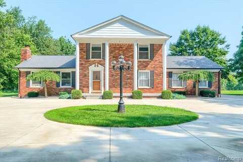 2784 S Blacks Corners Road, Imlay City, MI 48444