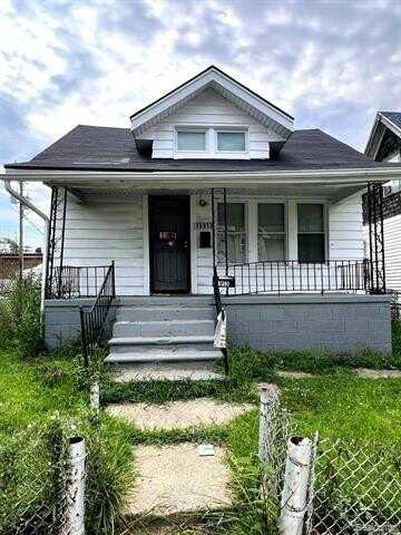 15913 Petoskey Avenue, Detroit, MI 48238