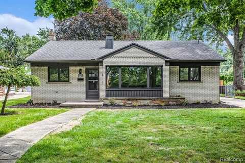 31100 W Rutland Street, Beverly Hills, MI 48025