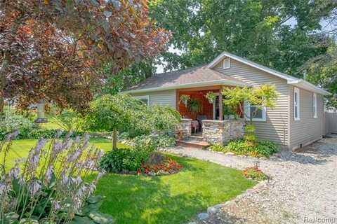 108 S Church Street, Byron, MI 48418
