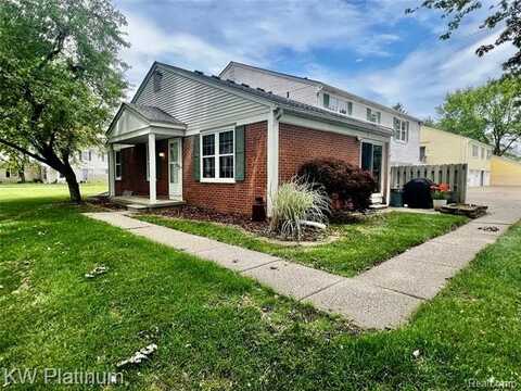 24708 Spring Lane Lane, Harrison Township, MI 48045