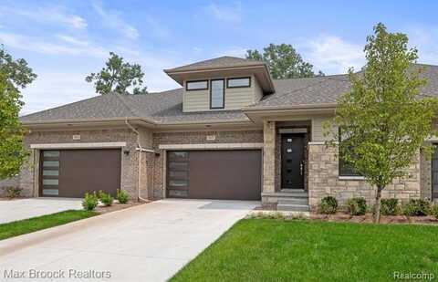 7477 Gramercy Circle, West Bloomfield, MI 48322