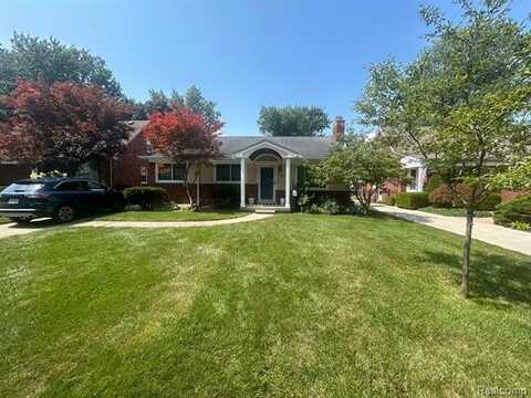 881 Lincoln Road, Grosse Pointe, MI 48230