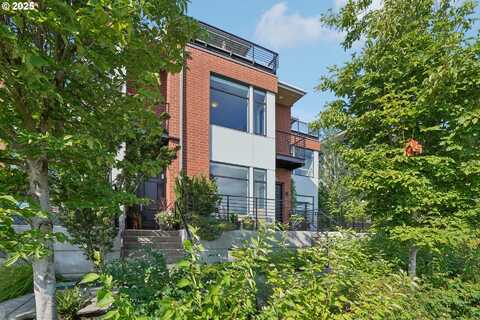 1740 NW RIVERSCAPE ST, Portland, OR 97209