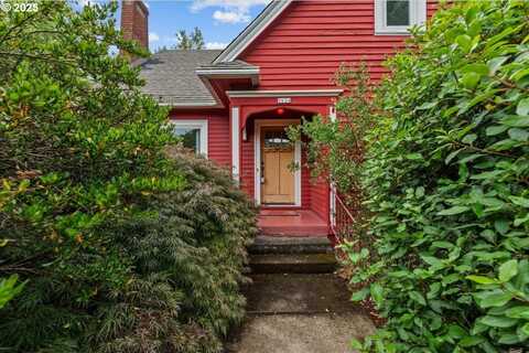 7634 N ALBINA AVE, Portland, OR 97217