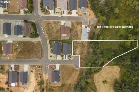 636 SEACREST DR, Bandon, OR 97411
