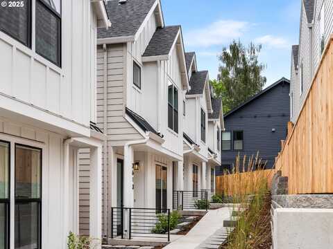 3611 SW Logan ST, Portland, OR 97219