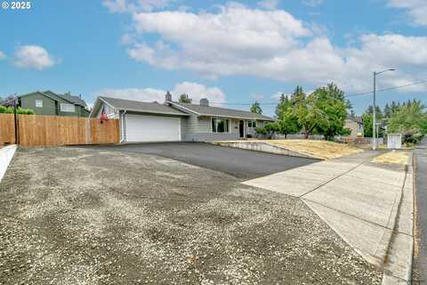 18340 SE LANGENSAND RD, Sandy, OR 97055