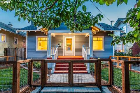 3211 SE 22ND AVE, Portland, OR 97202