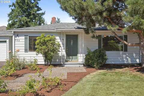 207 SE 108TH AVE, Portland, OR 97216