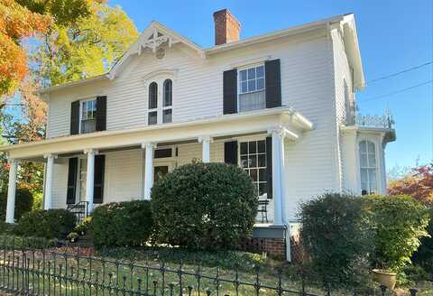 220 N Broad ST, Salem, VA 24153