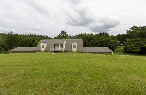 2810 Glenwood DR, Bedford, VA 24523
