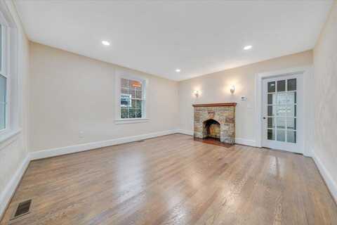 3216 Greenland AVE NW, Roanoke, VA 24012