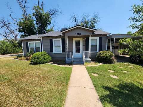 1951 W Twohig Ave, San Angelo, TX 76901