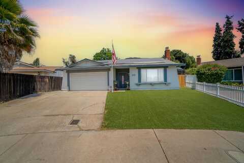 1763 Summer Place Dr, El Cajon, CA 92021