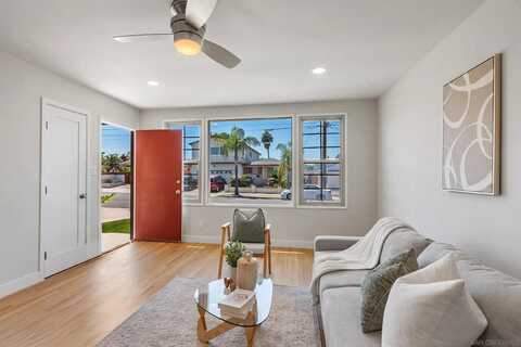 3975 Anastasia St, San Diego, CA 92111