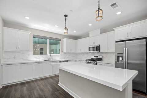 1951 Pavilion Lane, Chula Vista, CA 91915